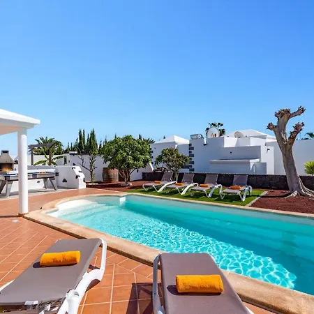 Villa Elly By